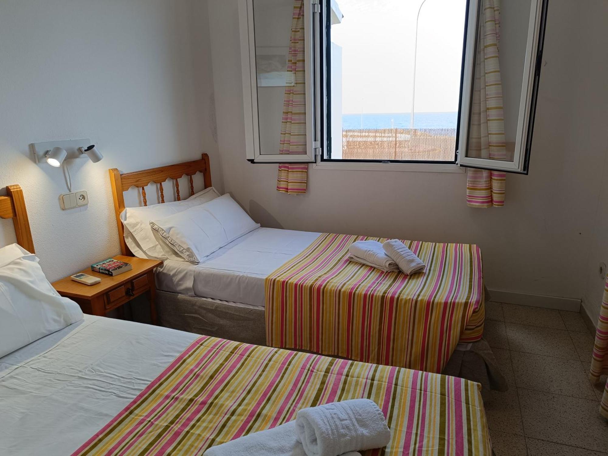 Villa Victor - Primera Linea Mar, Vista A Puesta De Sol Cala'N Blanes  Ngoại thất bức ảnh